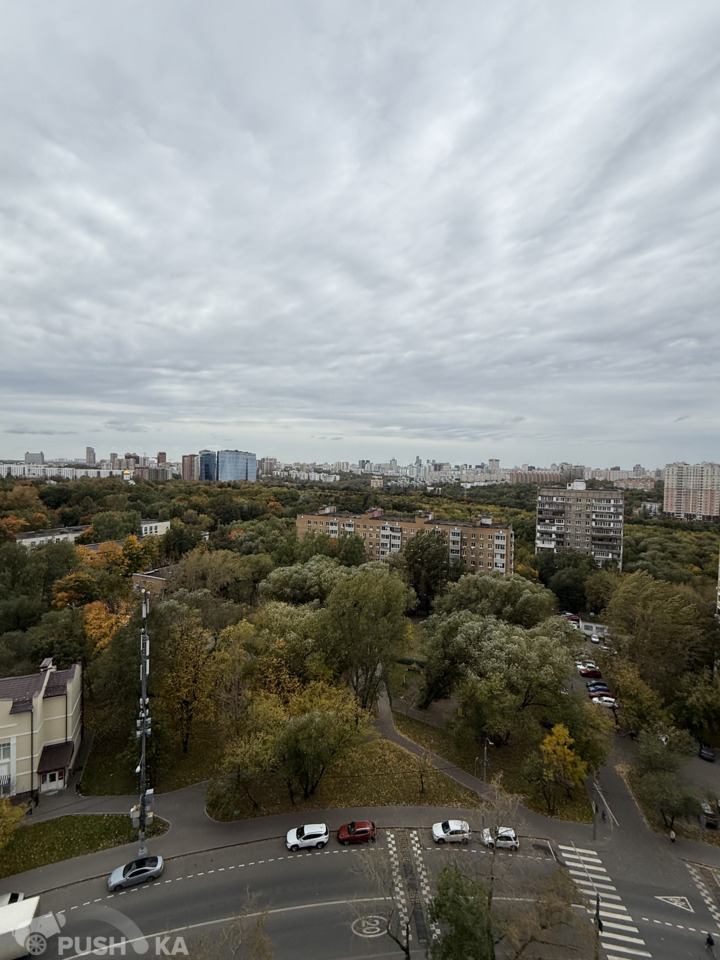 Сдаётся 2-комнатная квартира 65.0 кв.м. этаж 15/25 за 110 000 руб