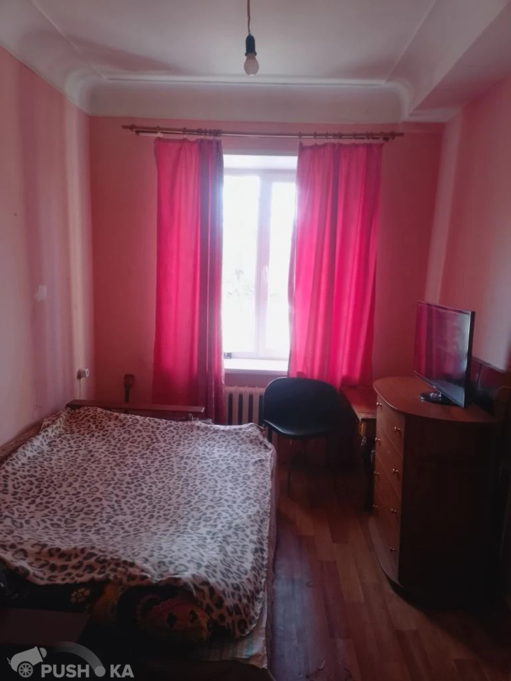 Продаётся 2-комнатная квартира 38.0 кв.м. этаж 1/3 за 2 400 000 руб 