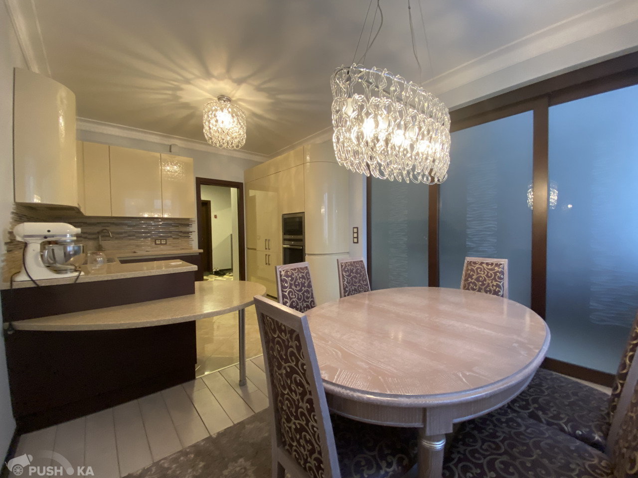 Сдаётся 3-комнатная квартира 126.0 кв.м. этаж 12/17 за 220 000 руб