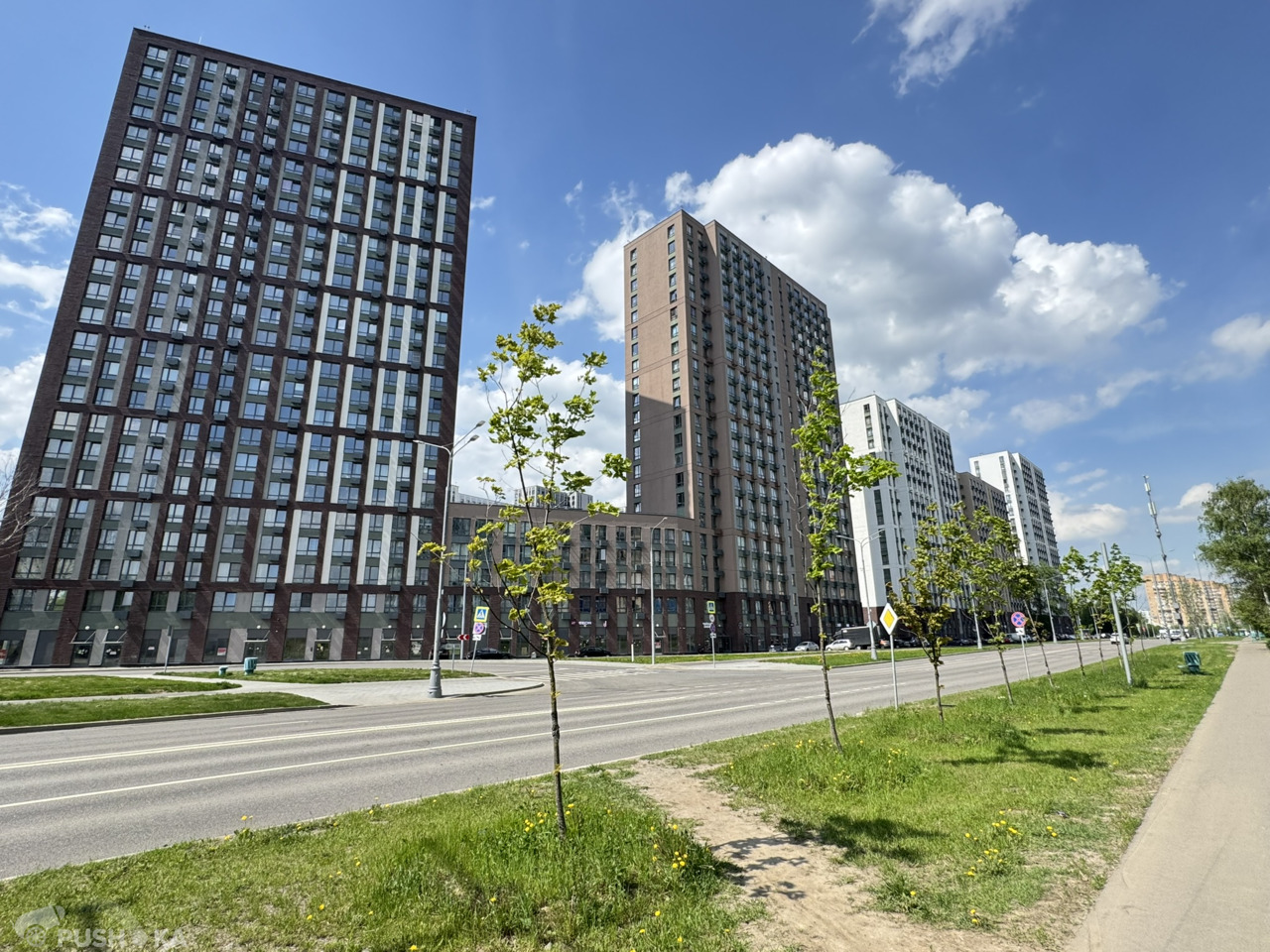 Продаётся 2-комнатная квартира 54.0 кв.м. этаж 24/24 за 33 000 000 руб 