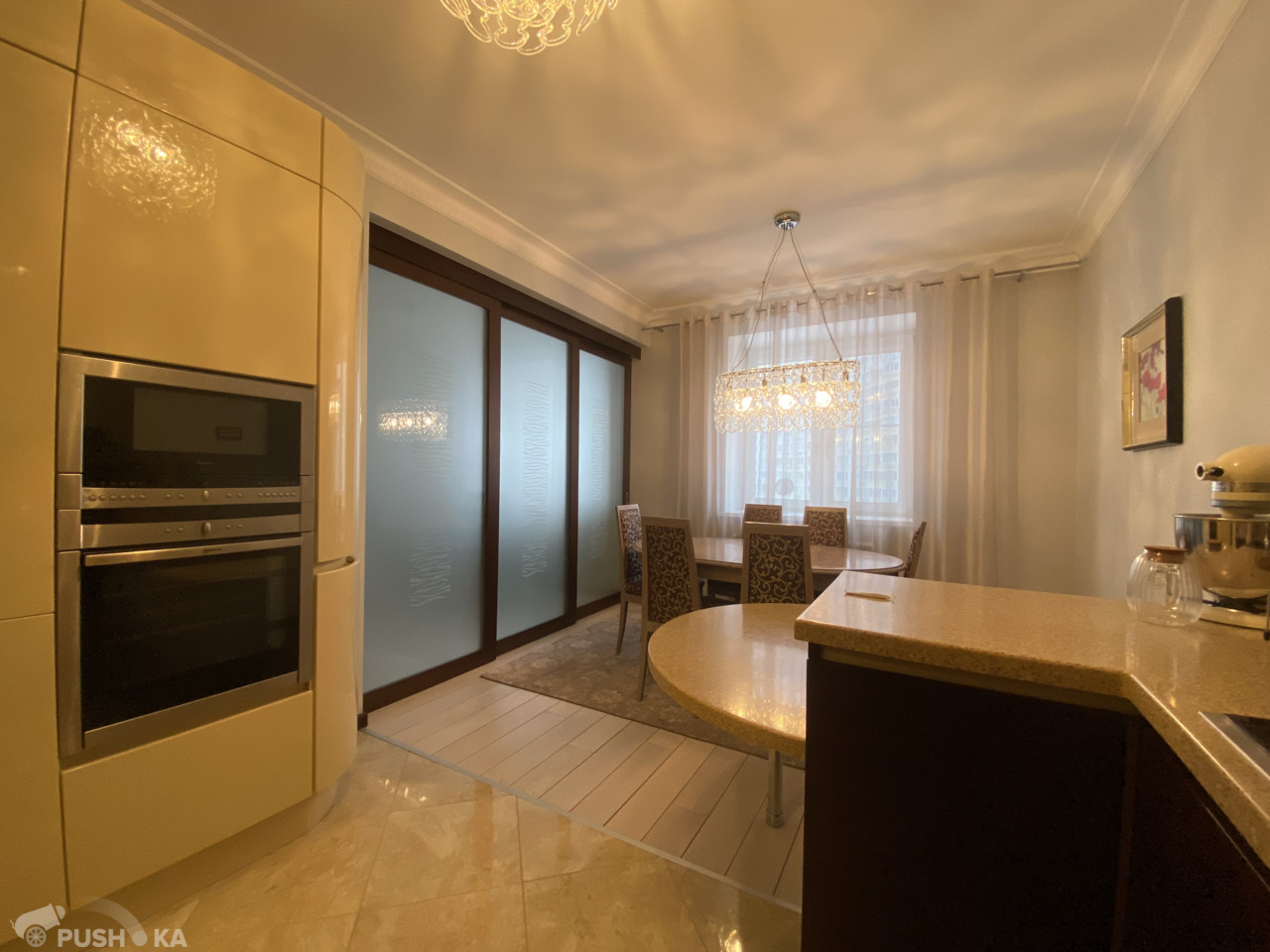 Сдаётся 3-комнатная квартира 126.0 кв.м. этаж 12/17 за 220 000 руб