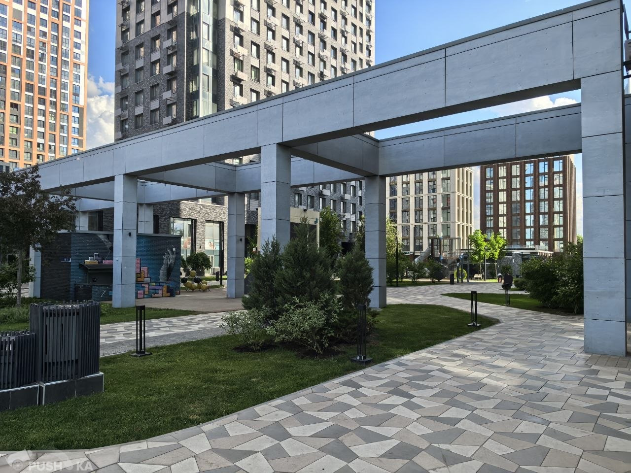 Продаётся 2-комнатная квартира 36.0 кв.м. этаж 25/48 за 27 000 000 руб 