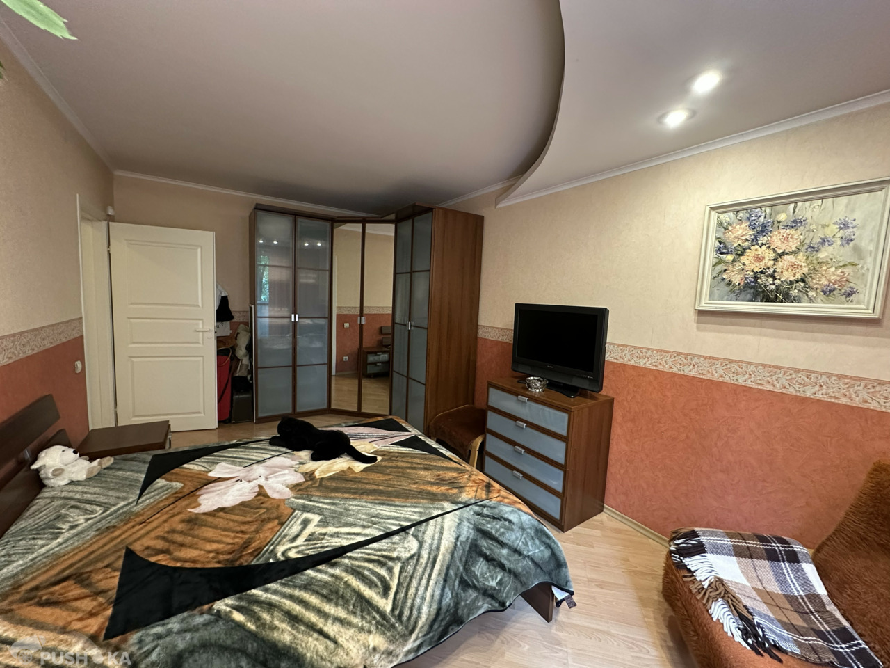 Продаётся 2-комнатная квартира 53.6 кв.м. этаж 2/16 за 23 500 000 руб 