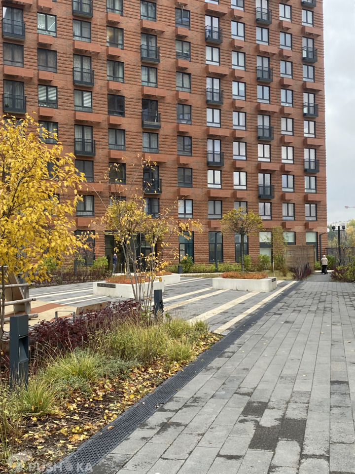 Сдаётся 3-комнатная квартира 63.0 кв.м. этаж 12/25 за 180 000 руб 