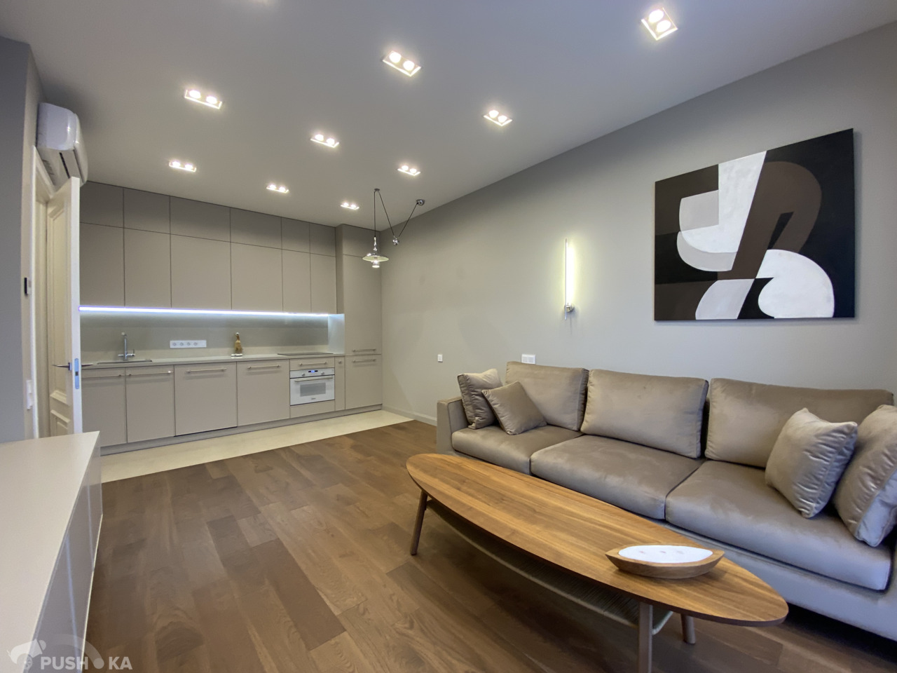 Сдаётся 3-комнатная квартира 63.0 кв.м. этаж 12/25 за 180 000 руб