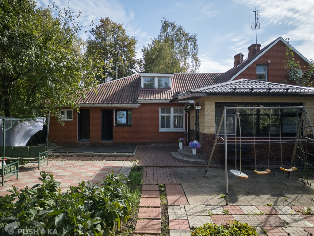 Продаётся 4-комнатная таунхаус 165.0 кв.м.  за 15 000 000 руб 