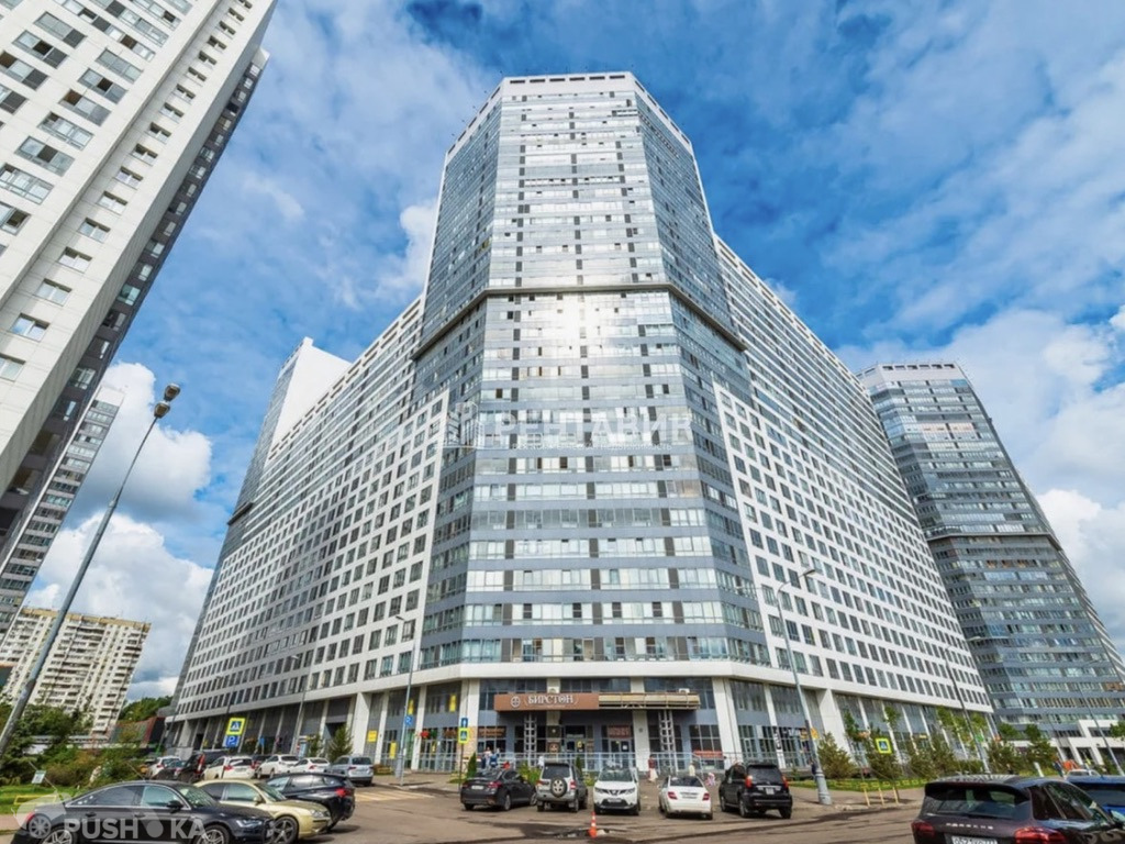 Продаётся  гараж 17.3 кв.м.  за 4 000 000 руб 