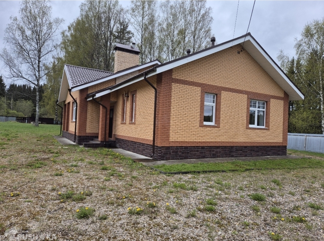 Продаётся 3-комнатная коттедж 260.0 кв.м.  за 13 000 000 руб 