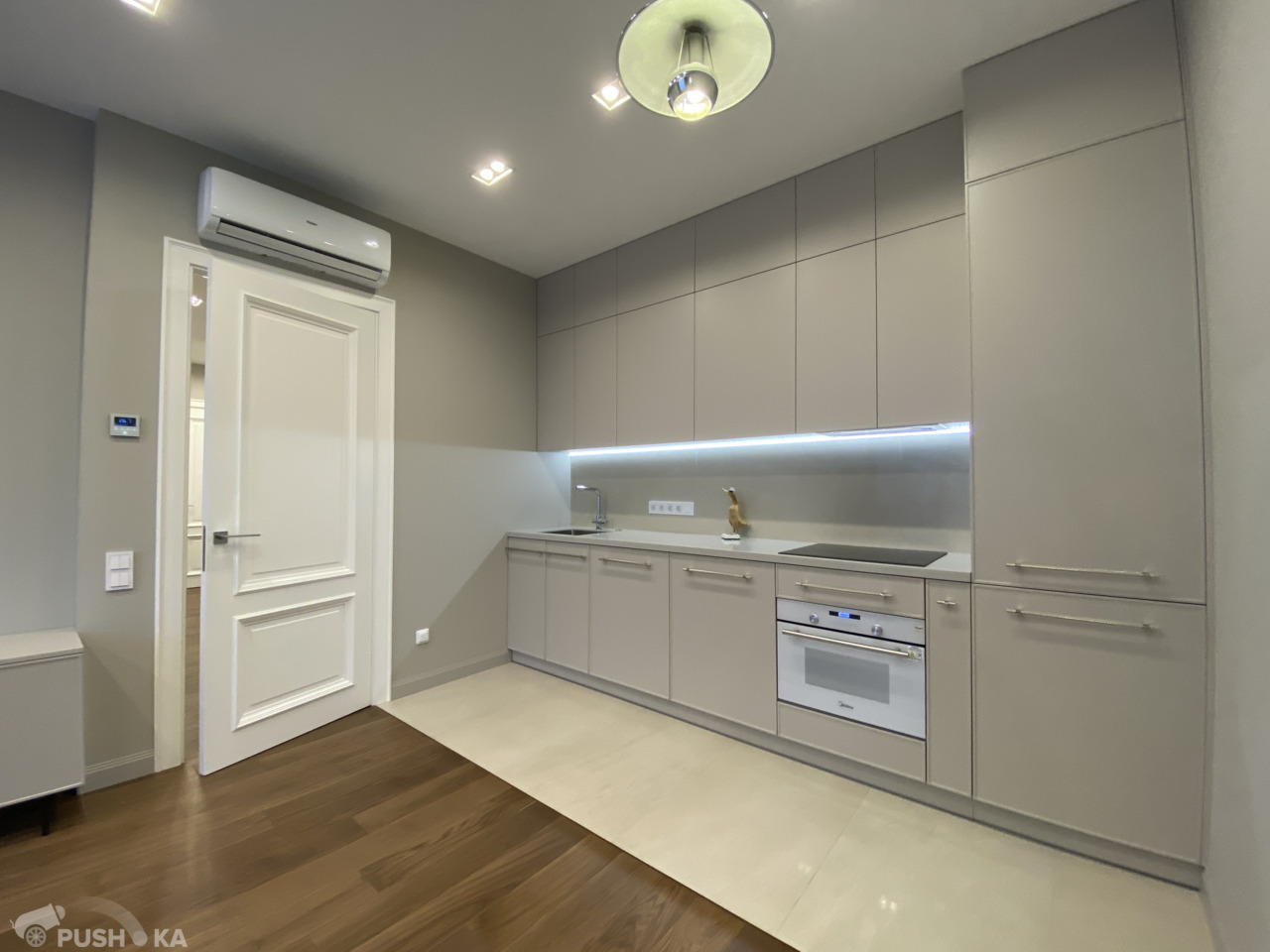 Сдаётся 3-комнатная квартира 63.0 кв.м. этаж 12/25 за 180 000 руб