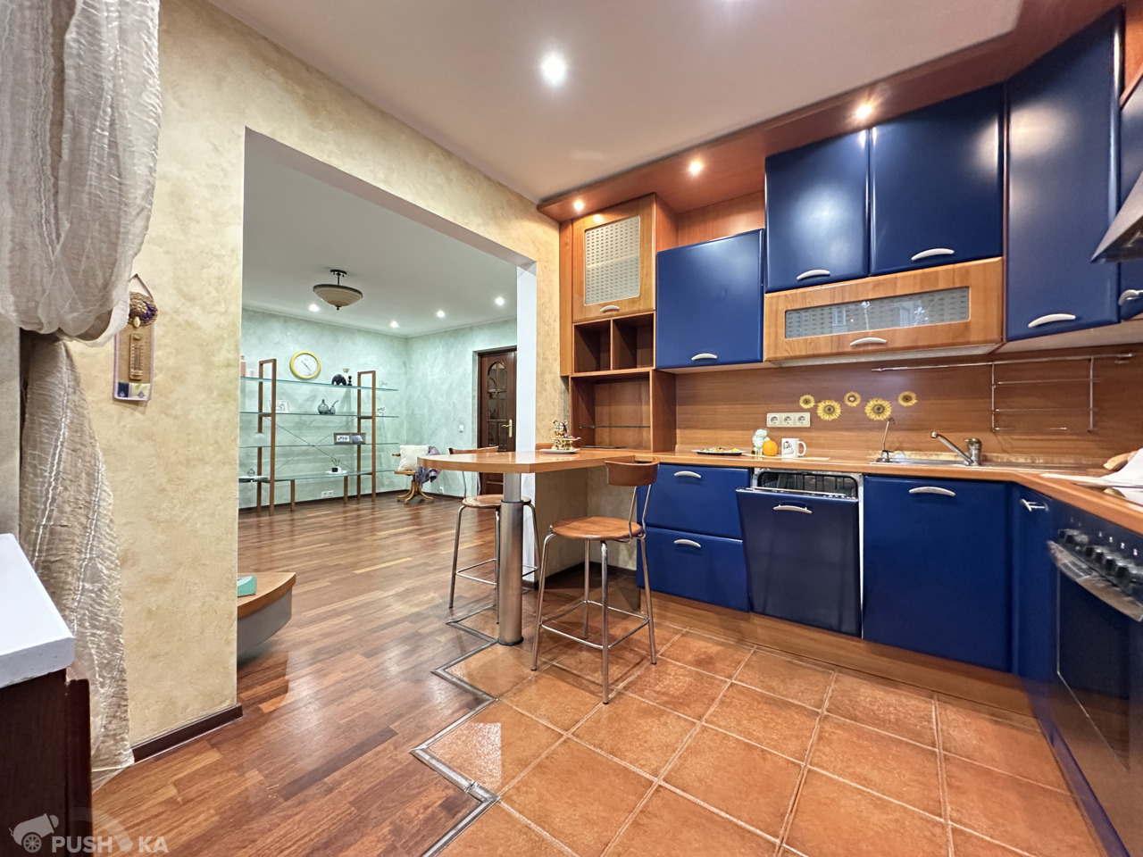 Продаётся 3-комнатная квартира 81.0 кв.м. этаж 9/17 за 10 260 000 руб