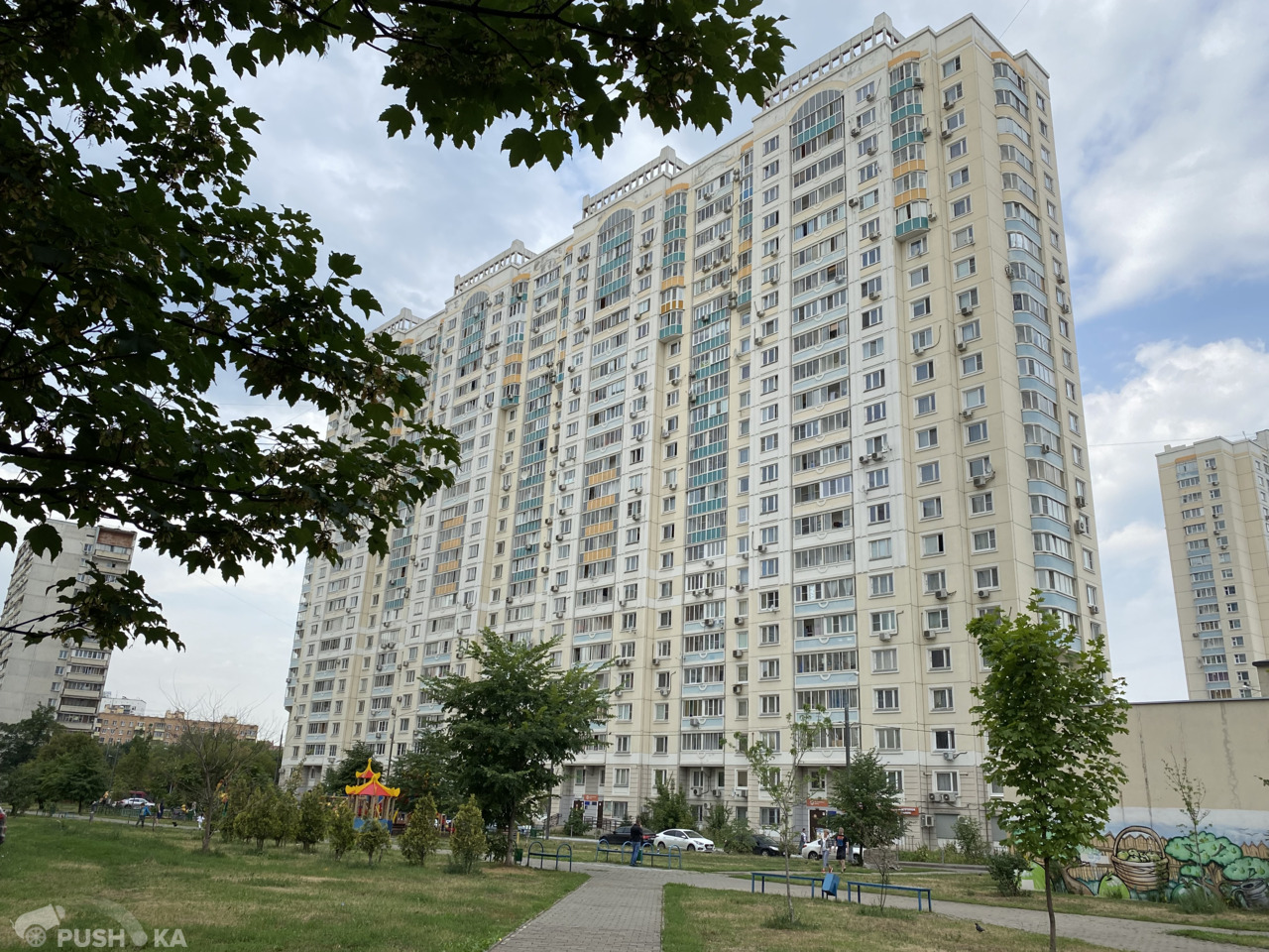 Продаётся 2-комнатная квартира 64.0 кв.м. этаж 20/23 за 18 500 000 руб 
