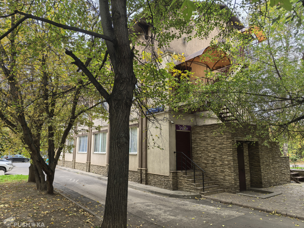 Продаётся   750.0 кв.м.  за 280 000 000 руб 