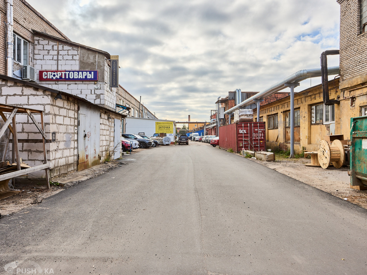Продаётся   1642.0 кв.м.  за 17 770 000 руб 