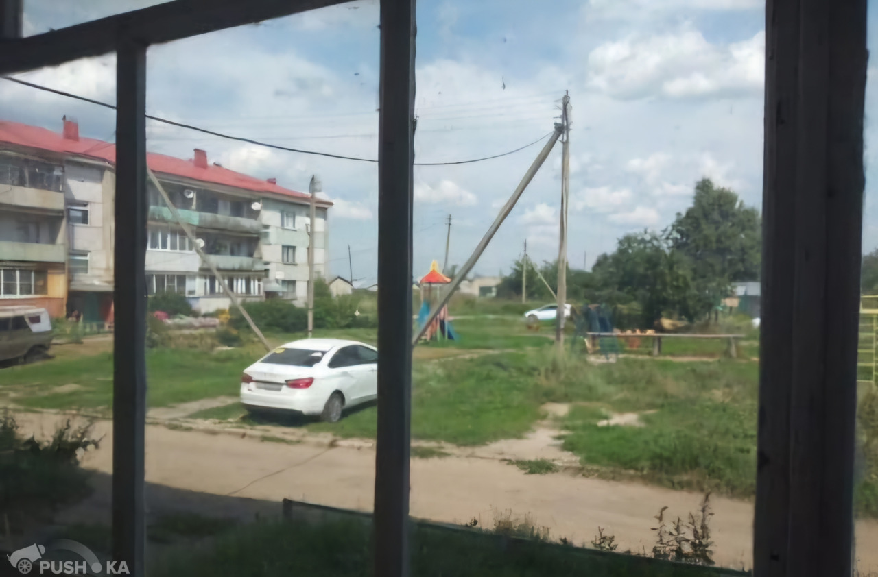 Продаётся 2-комнатная квартира 48.6 кв.м. этаж 1/5 за 750 руб 