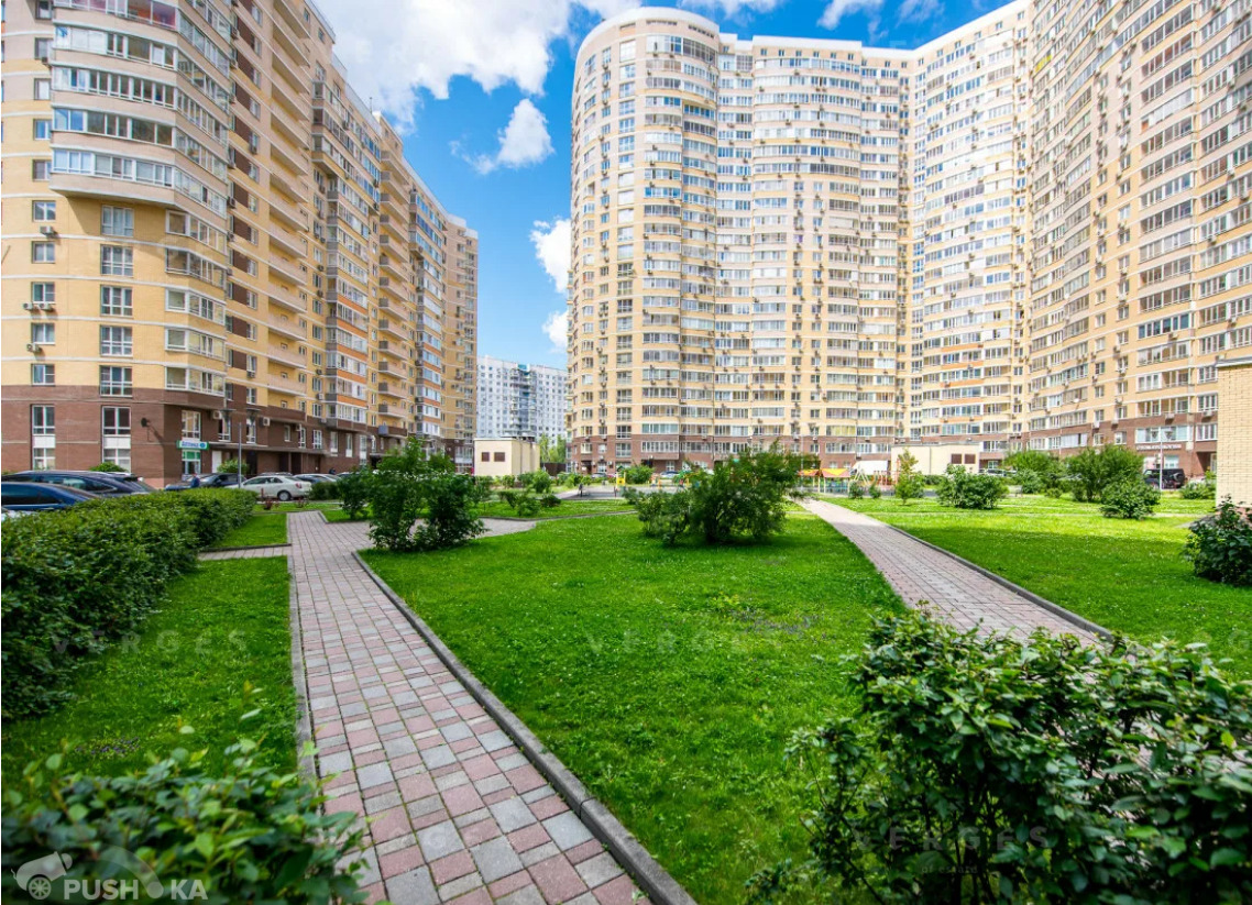 Сдаётся 3-комнатная квартира 126.0 кв.м. этаж 12/17 за 220 000 руб