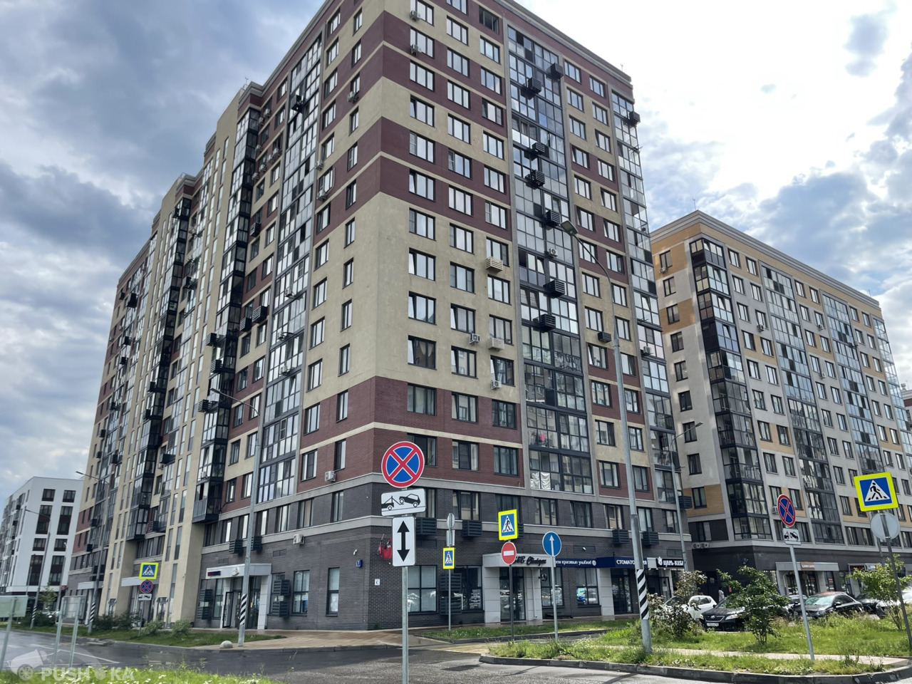 Продаётся 2-комнатная квартира 64.0 кв.м. этаж 4/15 за 15 500 000 руб 