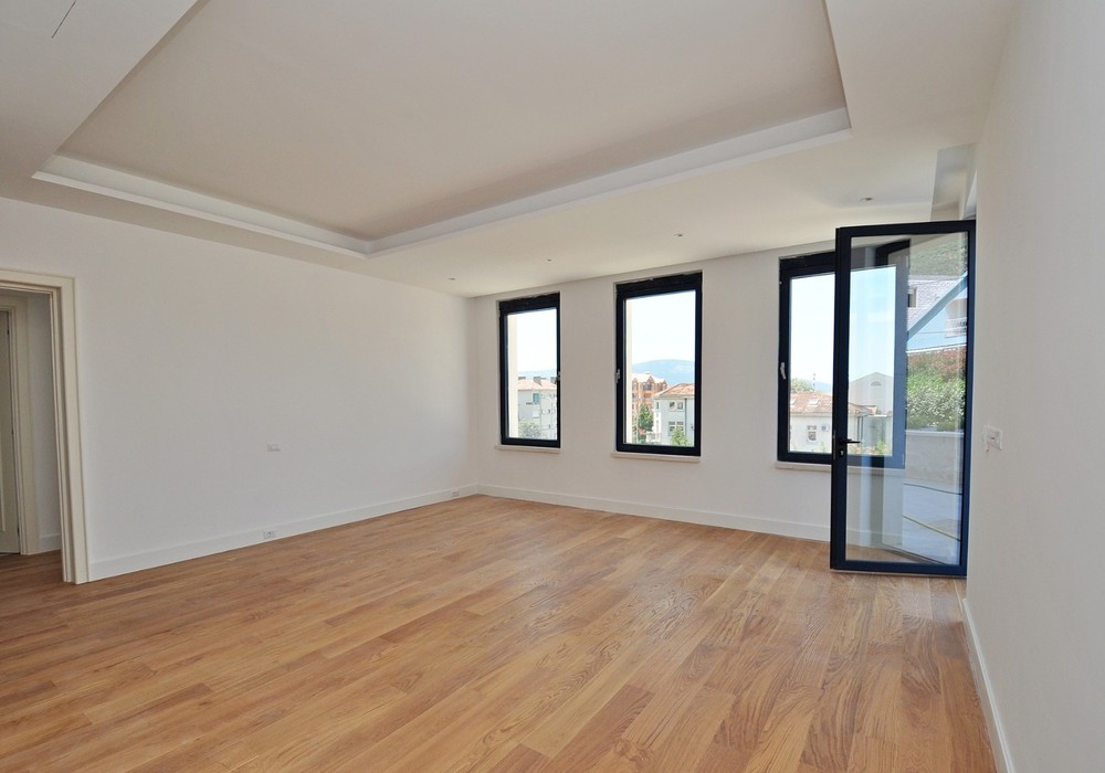 Продаётся 2-комнатная квартира 103.0 кв.м.  за 412 000 EUR 