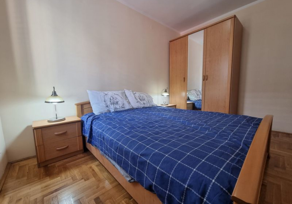 Продаётся 2-комнатная квартира 77.0 кв.м.  за 104 000 EUR 