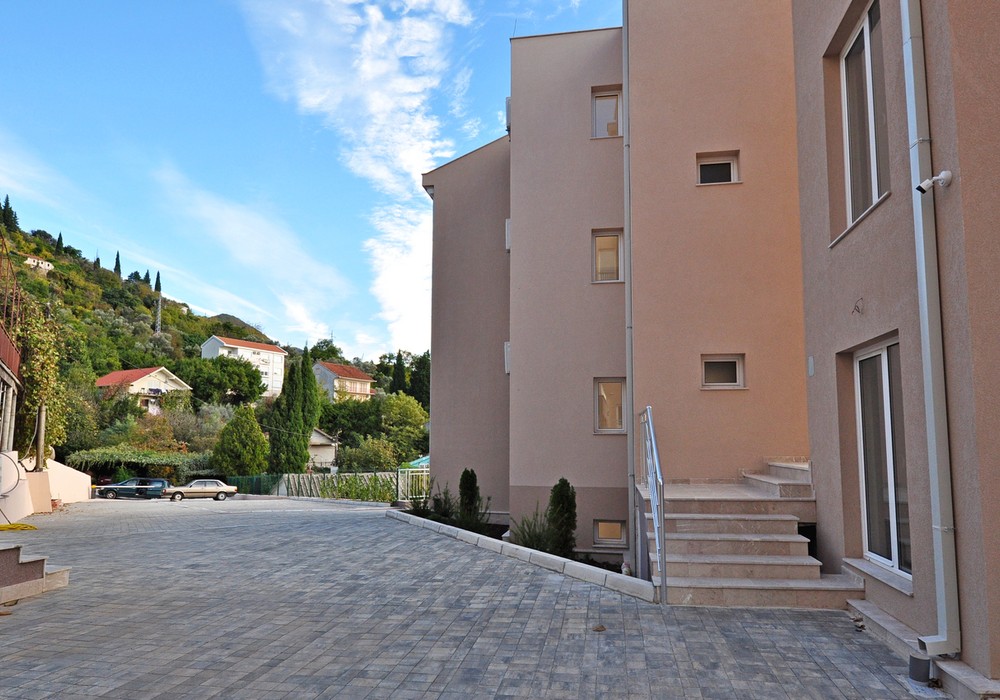Купить двухкомнатную квартиру Черногория, Тиват - Foreign real estate service PUSH-KA, объявление №191653