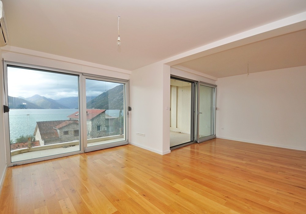 Продаётся 2-комнатная квартира 80.0 кв.м.  за 195 000 EUR 