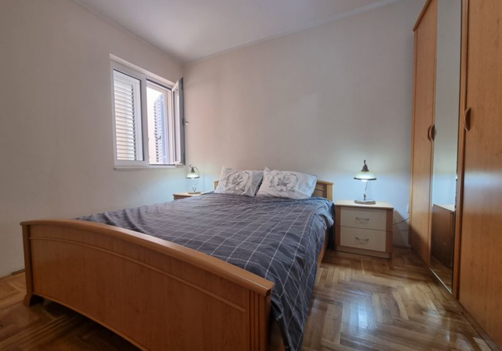 Продаётся 2-комнатная квартира 77.0 кв.м.  за 104 000 EUR 