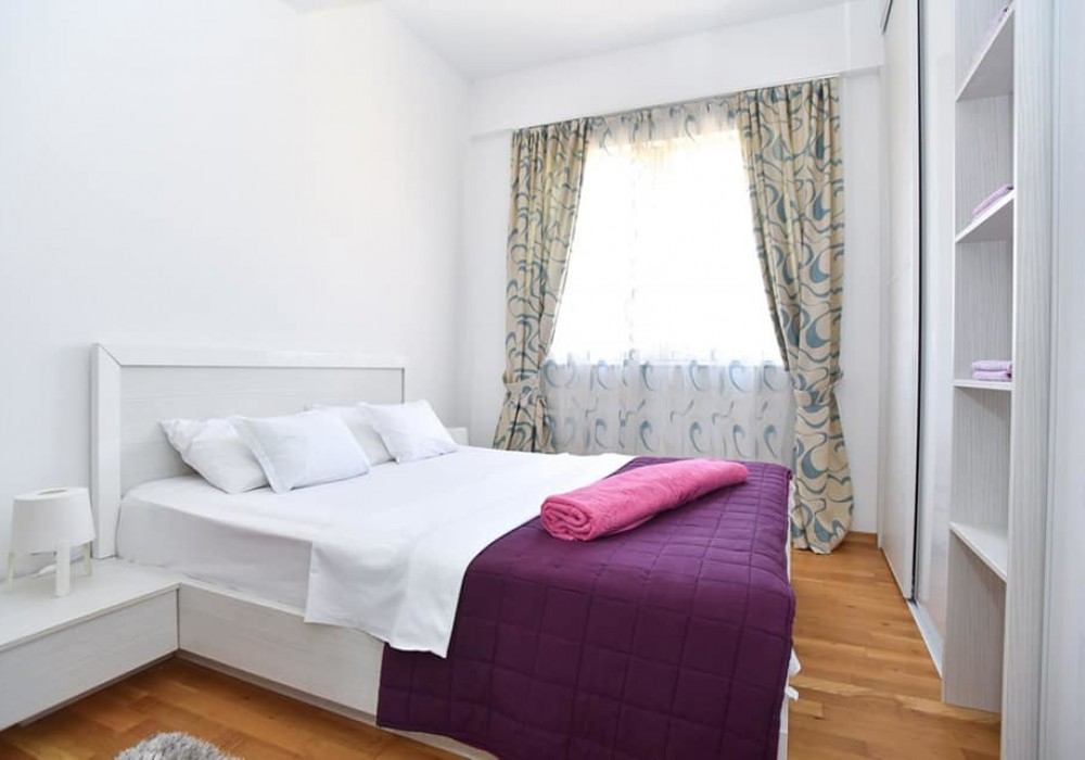 Сдаётся 2-комнатная квартира 80.0 кв.м.  за 600 EUR 