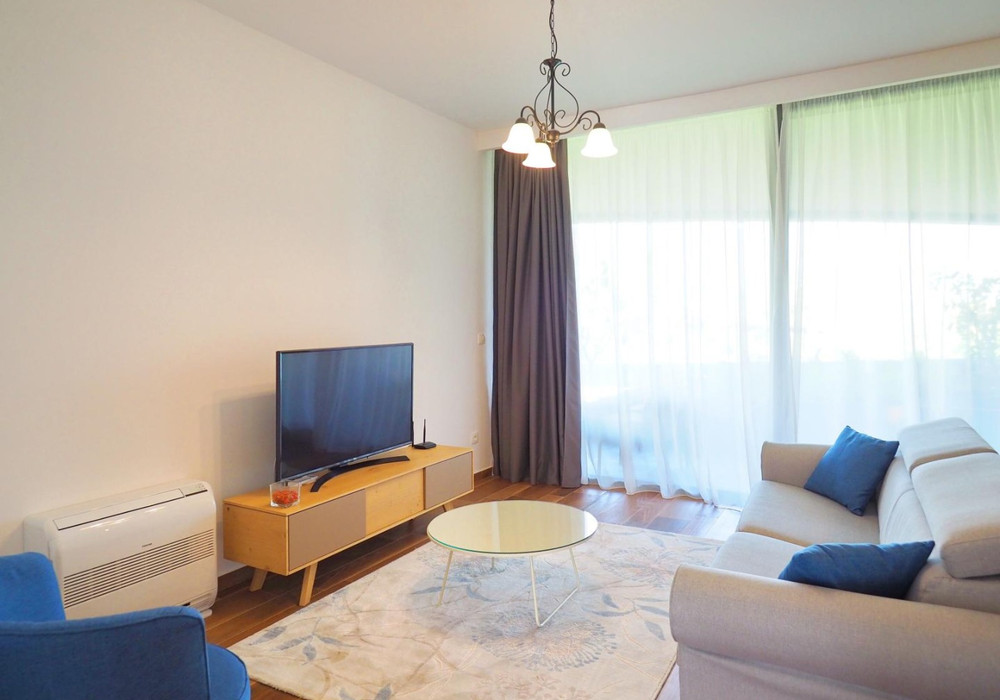 Сдаётся 2-комнатная квартира 83.0 кв.м.  за 800 EUR 