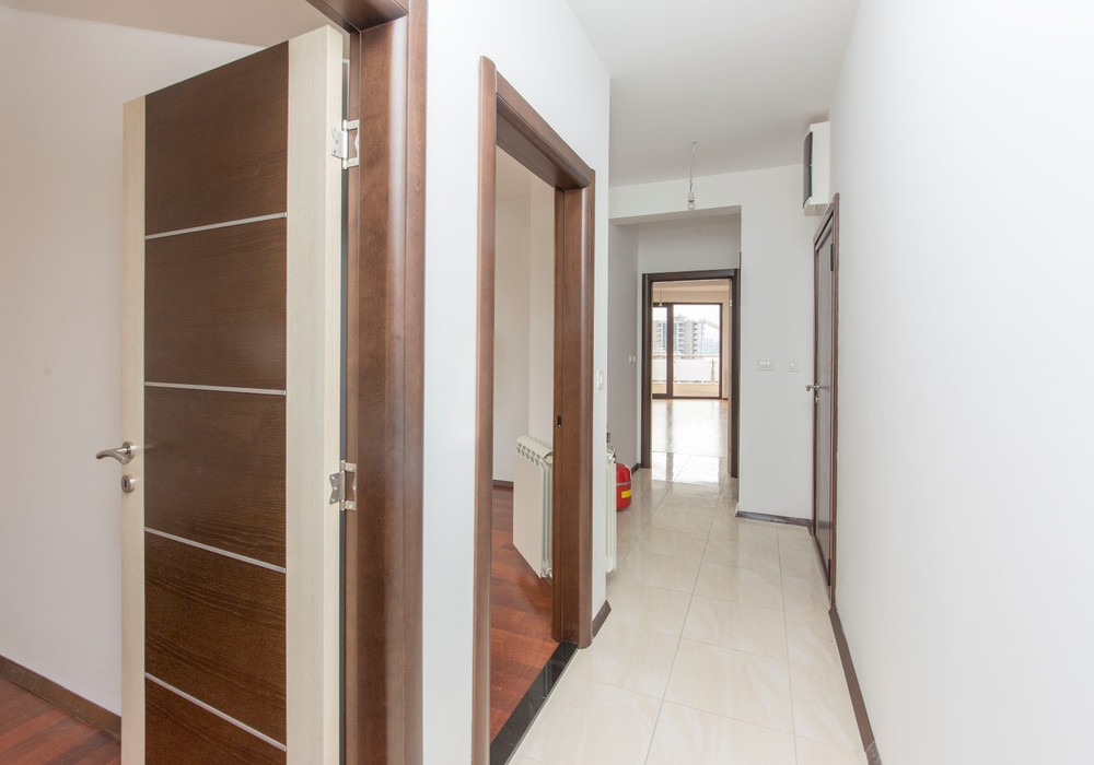 Продаётся 3-комнатная квартира 83.0 кв.м.  за 214 300 EUR 