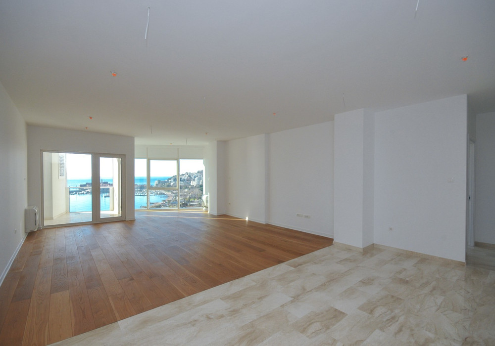 Продаётся 3-комнатная квартира 183.0 кв.м.  за 1 006 500 EUR 