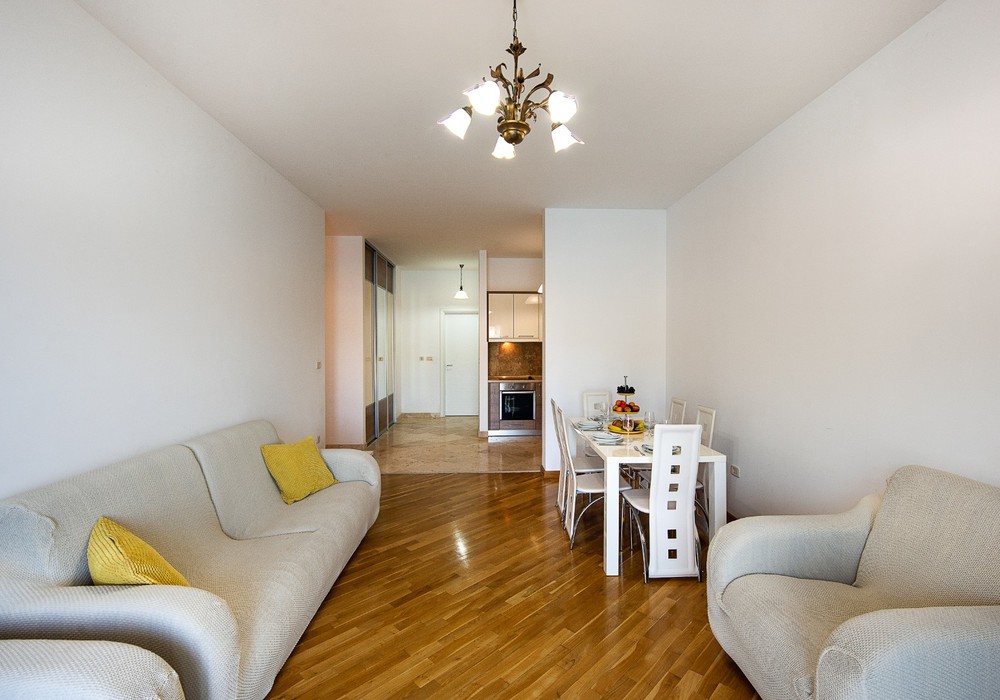 Сдаётся 2-комнатная квартира 90.0 кв.м.  за 80 EUR 