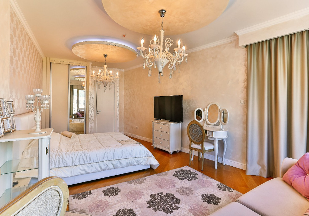 Продаётся 2-комнатная квартира 127.0 кв.м.  за 444 500 EUR 